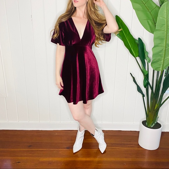 ASOS Burgundy Velvet Deep V Skater Dress sz 4 - Picture 9 of 11